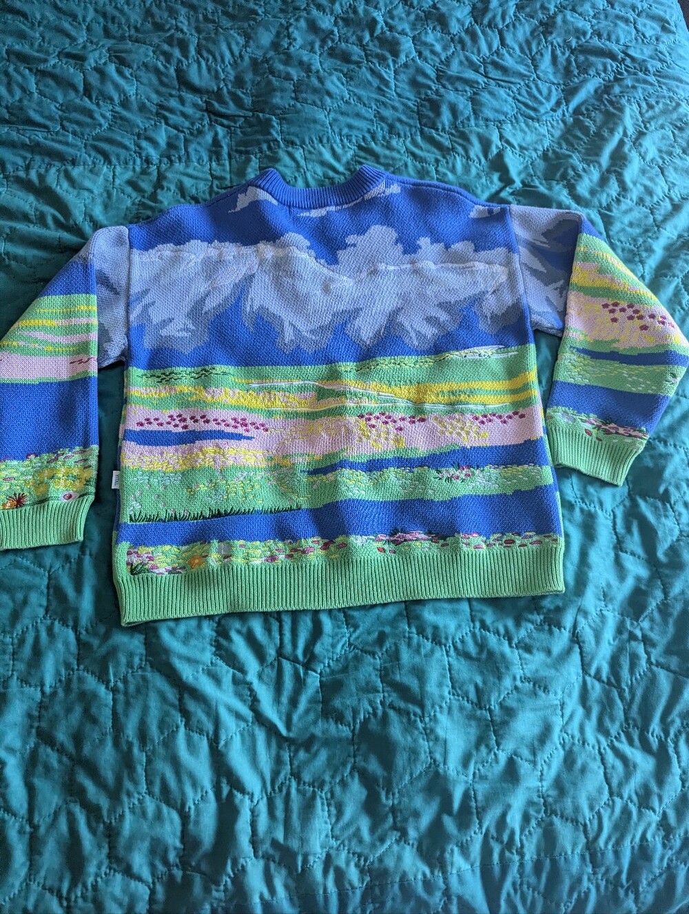 Yitai Secret Garden Sweater - Picture 2 of 7